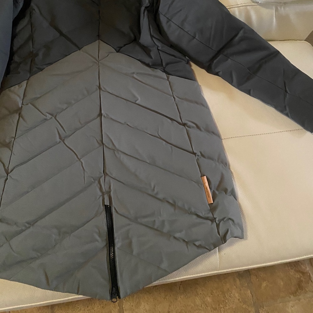 Brand new indveya Ayaba jacket